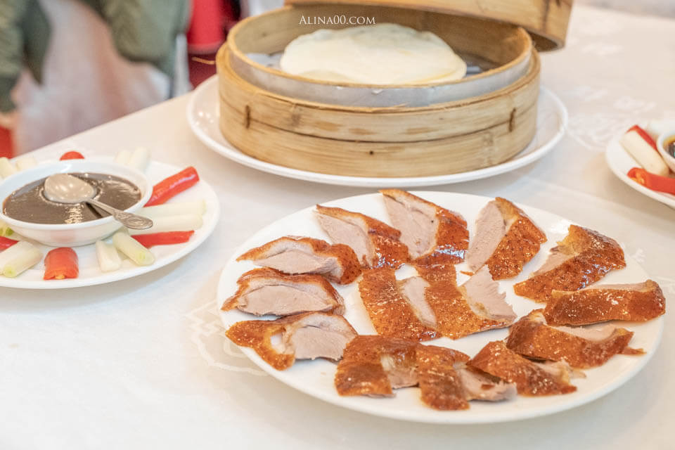 【台北美食】龍都酒樓內湖店|廣式烤鴨三吃,推薦配鴨架粥跟港點 @Alina 愛琳娜 【台北美食】龍都酒樓內湖店|廣式烤鴨三吃,推薦配鴨架粥跟港點 @Alina 愛琳娜