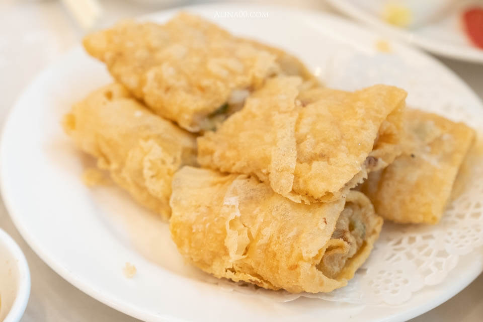 【台北美食】龍都酒樓內湖店|廣式烤鴨三吃,推薦配鴨架粥跟港點 @Alina 愛琳娜 【台北美食】龍都酒樓內湖店|廣式烤鴨三吃,推薦配鴨架粥跟港點 @Alina 愛琳娜
