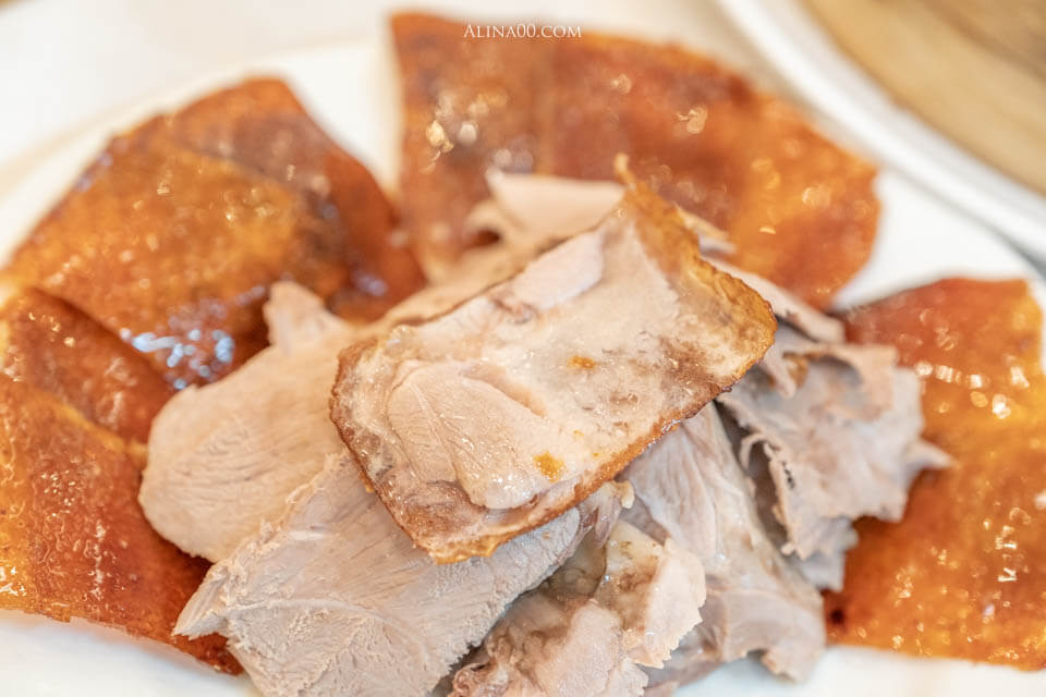 【台北美食】龍都酒樓內湖店｜廣式烤鴨三吃，推薦配鴨架粥跟港點 @Alina 愛琳娜