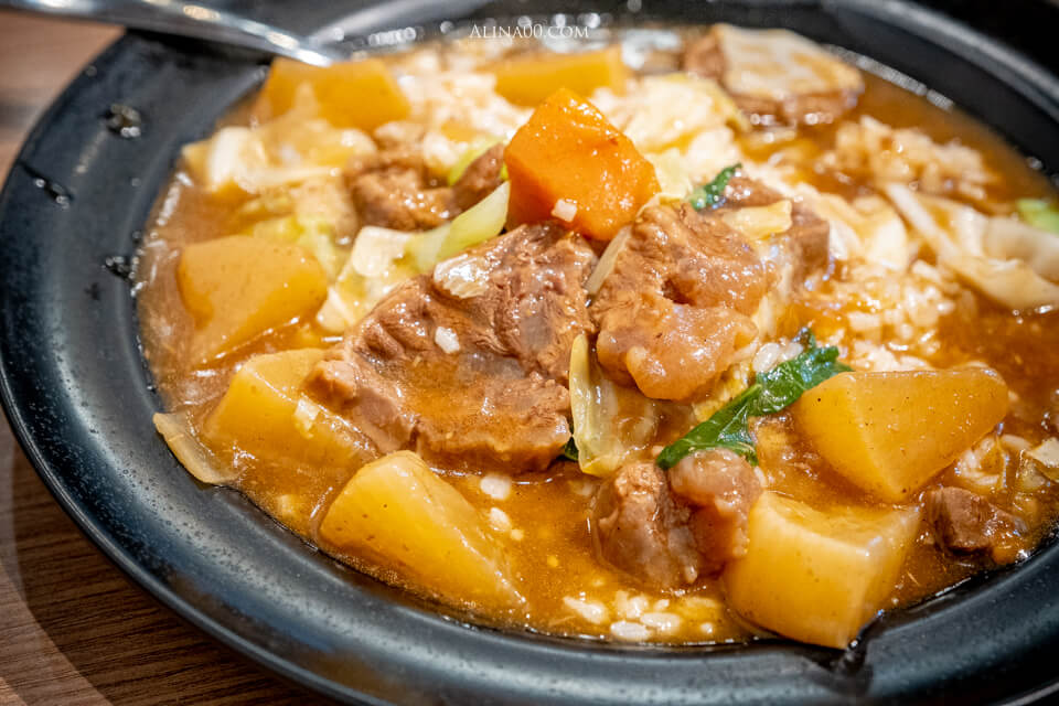 【台北美食】內湖-阿助牛肉麵 東湖店|搬家後用餐環境更舒適 @Alina 愛琳娜 【台北美食】內湖-阿助牛肉麵 東湖店|搬家後用餐環境更舒適 @Alina 愛琳娜