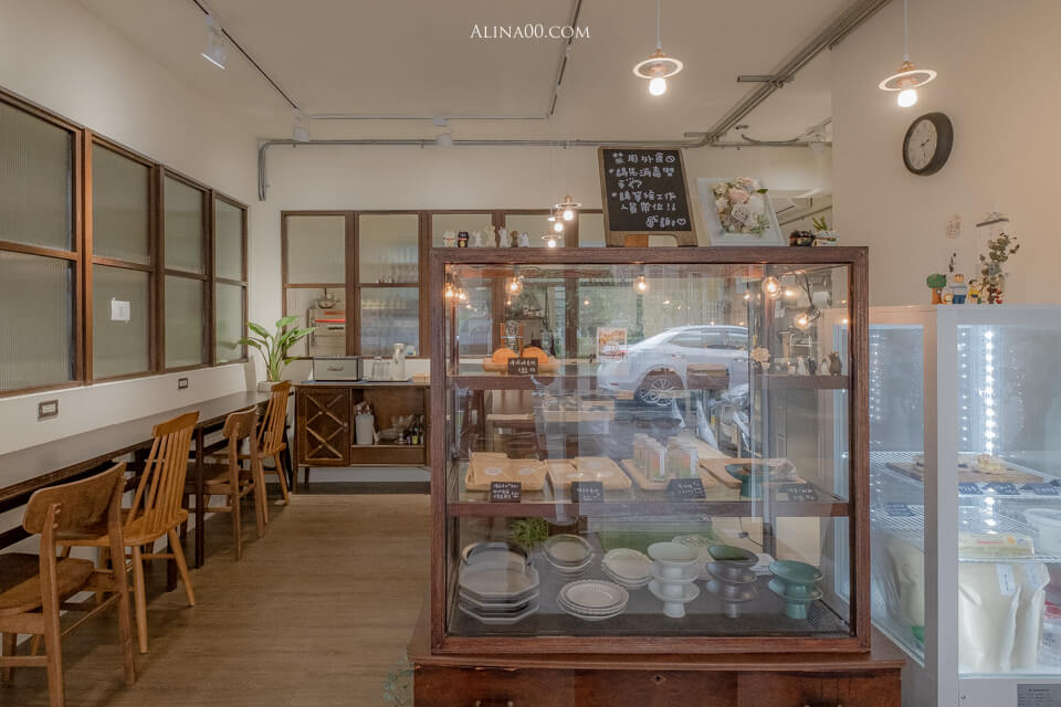 【台北美食】內湖 半夏生 寵物友善咖啡廳｜東湖文青放鬆下午茶店 @Alina 愛琳娜