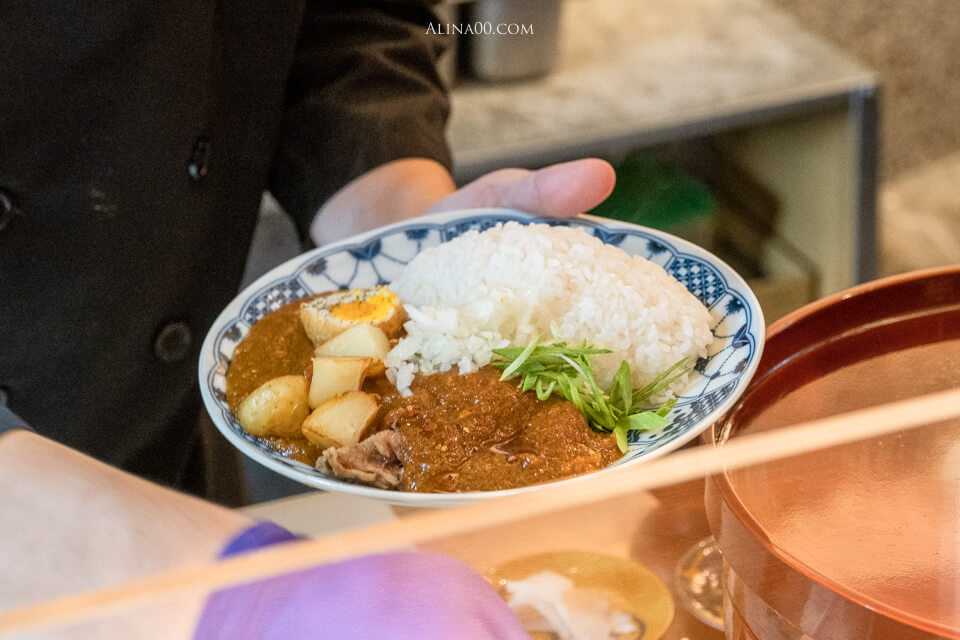 【台北美食】大安-通庵熟成咖哩 |牛肉咖哩飯好吃真心不騙,推薦加辣 @Alina 愛琳娜 【台北美食】大安-通庵熟成咖哩 |牛肉咖哩飯好吃真心不騙,推薦加辣 @Alina 愛琳娜