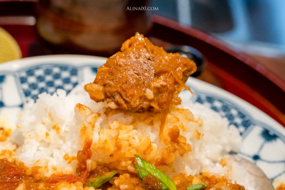 【台北美食】大安-通庵熟成咖哩 |牛肉咖哩飯好吃真心不騙,推薦加辣 @Alina 愛琳娜 【台北美食】大安-通庵熟成咖哩 |牛肉咖哩飯好吃真心不騙,推薦加辣 @Alina 愛琳娜