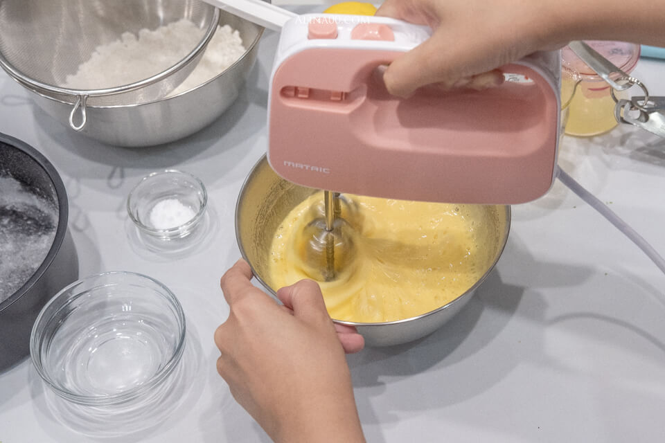 【氣炸鍋食譜】老奶奶 檸檬磅蛋糕食譜 作法｜全蛋奶油打發簡單好吃 @Alina 愛琳娜