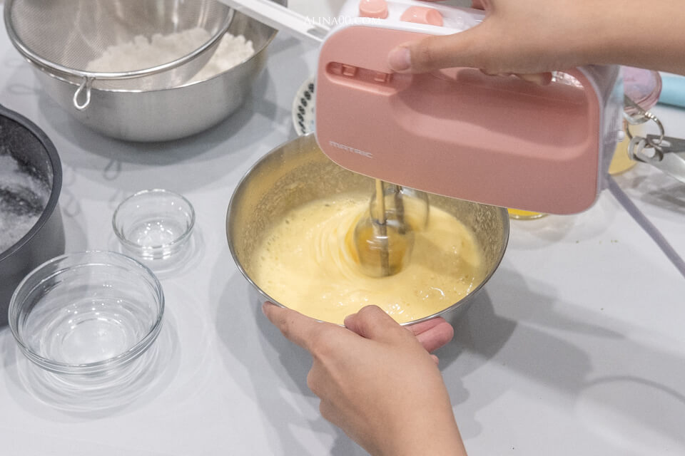 【氣炸鍋食譜】老奶奶 檸檬磅蛋糕食譜 作法|全蛋奶油打發簡單好吃 @Alina 愛琳娜 【氣炸鍋食譜】老奶奶 檸檬磅蛋糕食譜 作法|全蛋奶油打發簡單好吃 @Alina 愛琳娜