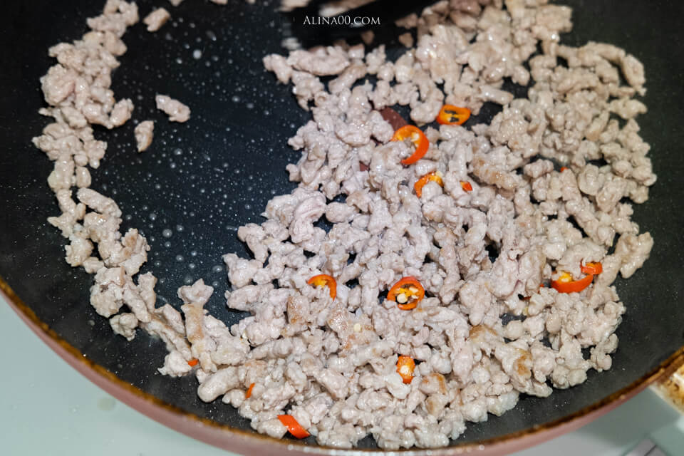 【懶人食譜】 泰式打拋豬飯食譜 ｜全聯材料、做法簡單到你會怕！ @Alina 愛琳娜
