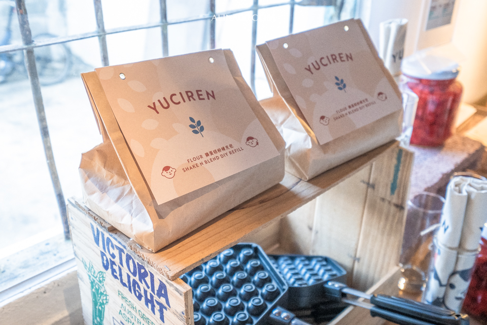 【花蓮美食】 魚刺人雞蛋糕咖啡館-七星潭店｜定置漁場看海配下午茶 @Alina 愛琳娜