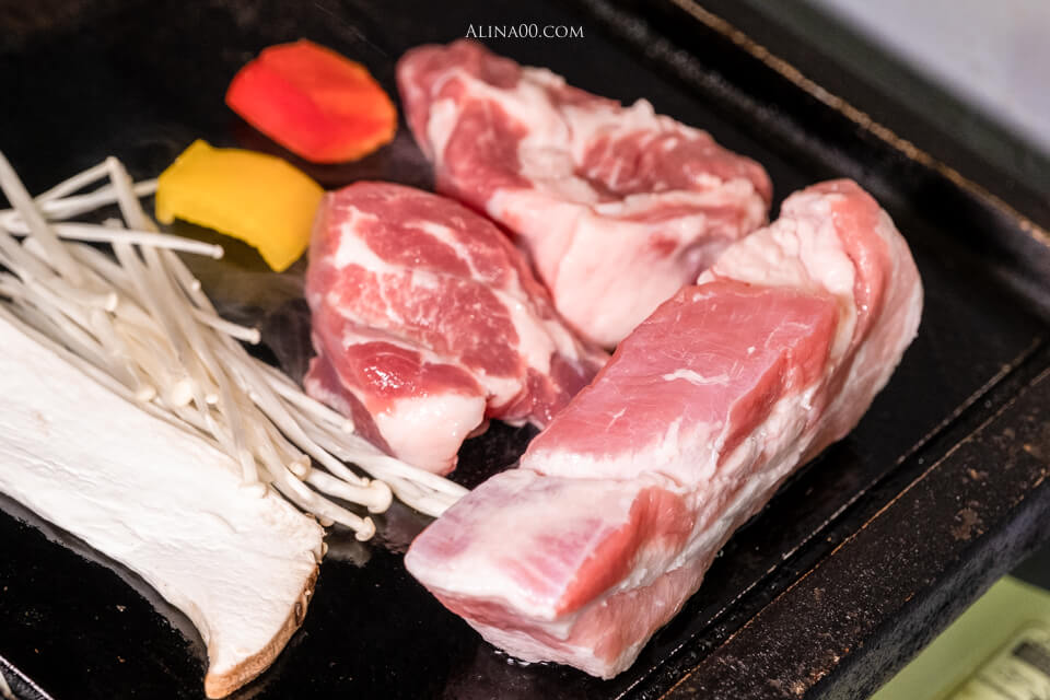 【台北美食】東區-料韓男韓式烤肉|韓國熟成豬五花香彈好吃 @Alina 愛琳娜 【台北美食】東區-料韓男韓式烤肉|韓國熟成豬五花香彈好吃 @Alina 愛琳娜