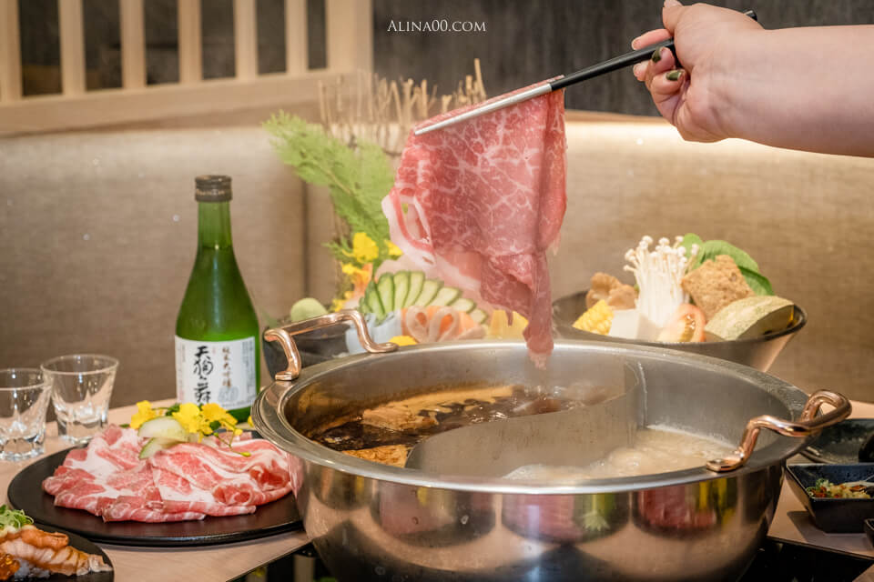 【台北美食】東區-墨岩梅崎 日式火鍋｜和牛配麻辣鍋，絕配好吃 @Alina 愛琳娜