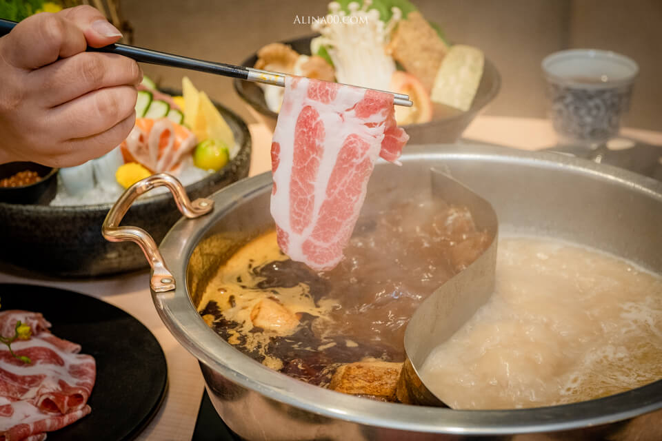 【台北美食】東區-墨岩梅崎 日式火鍋|和牛配麻辣鍋,絕配好吃 @Alina 愛琳娜 【台北美食】東區-墨岩梅崎 日式火鍋|和牛配麻辣鍋,絕配好吃 @Alina 愛琳娜