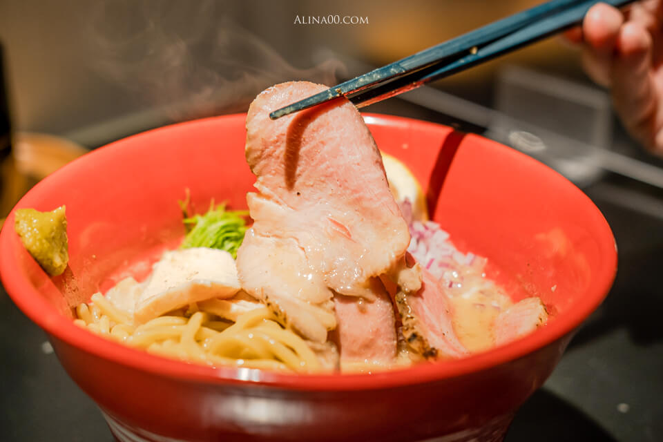 【台北美食】雞吉君 內湖雞白湯拉麵配叉燒飯|湯濃肉香麵彈兼具 @Alina 愛琳娜 【台北美食】雞吉君 內湖雞白湯拉麵配叉燒飯|湯濃肉香麵彈兼具 @Alina 愛琳娜