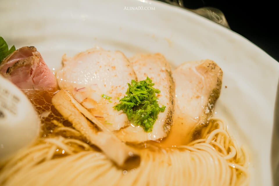 【台北美食】雞吉君 內湖雞白湯拉麵配叉燒飯|湯濃肉香麵彈兼具 @Alina 愛琳娜 【台北美食】雞吉君 內湖雞白湯拉麵配叉燒飯|湯濃肉香麵彈兼具 @Alina 愛琳娜