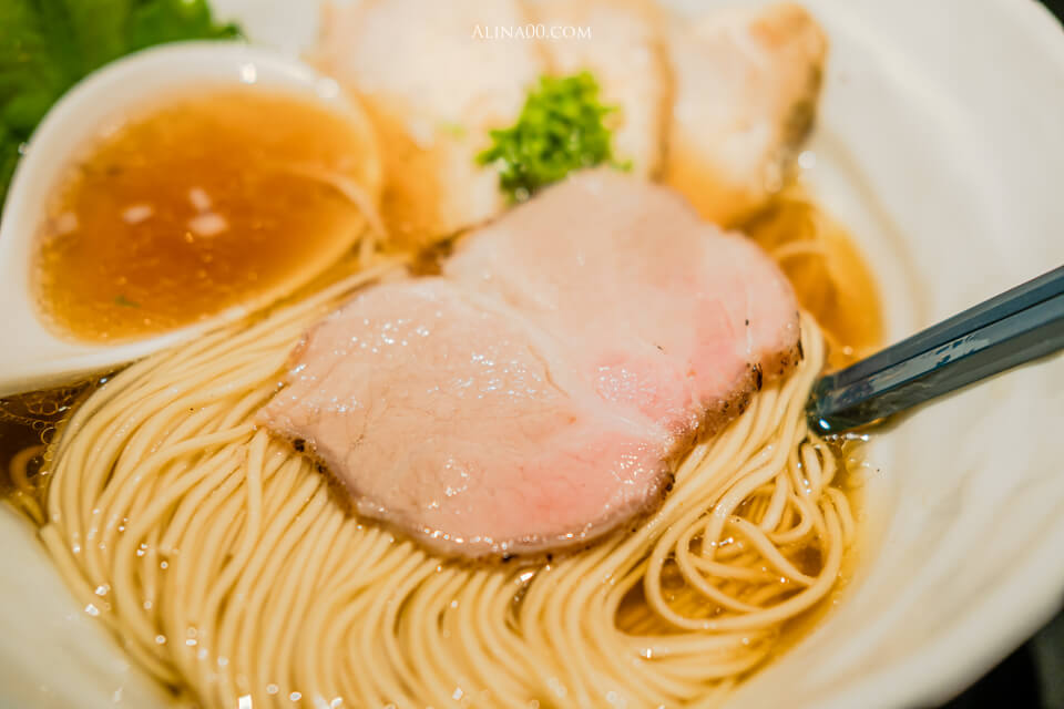【台北美食】雞吉君 內湖雞白湯拉麵配叉燒飯｜湯濃肉香麵彈兼具 @Alina 愛琳娜