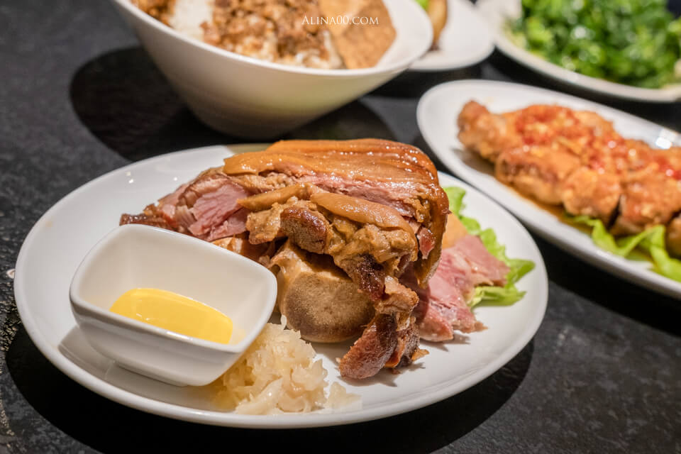 【台東美食】 七里坡 紅藜養生料理｜舒肥雞肉拌麵健康與美味兼具 @Alina 愛琳娜