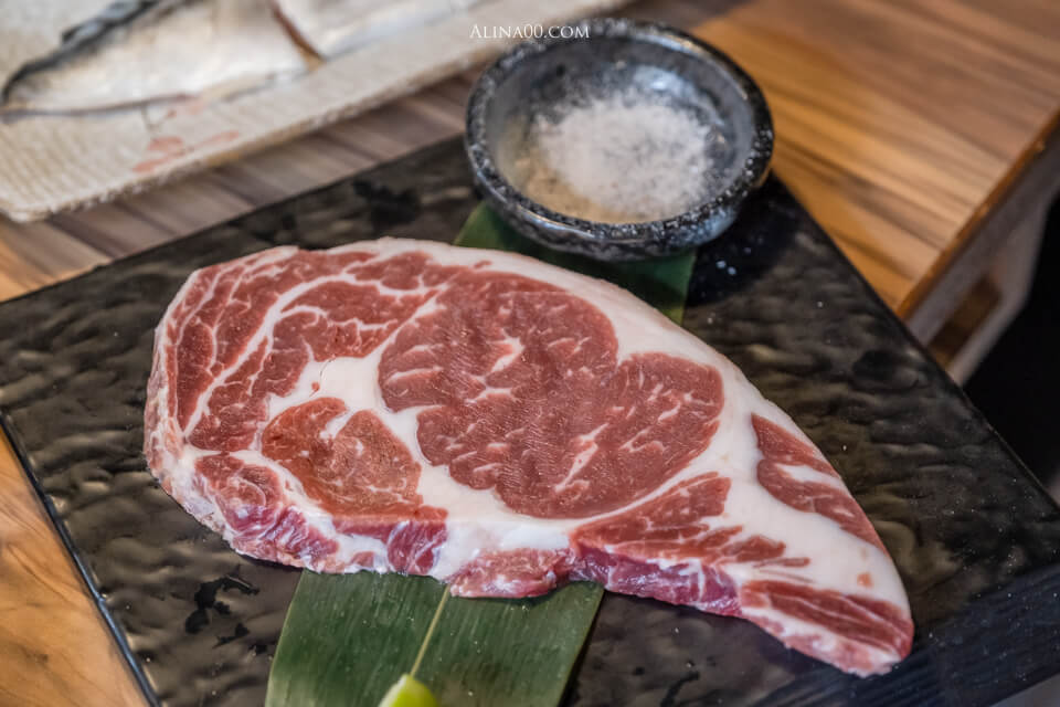 【桃園美食】 和東燒肉屋 美味燒肉拼盤｜牛舌七吃也太優秀！ @Alina 愛琳娜