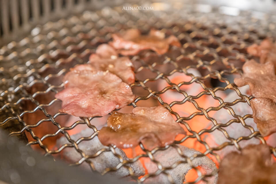 【桃園美食】 和東燒肉屋 美味燒肉拼盤｜牛舌七吃也太優秀！ @Alina 愛琳娜