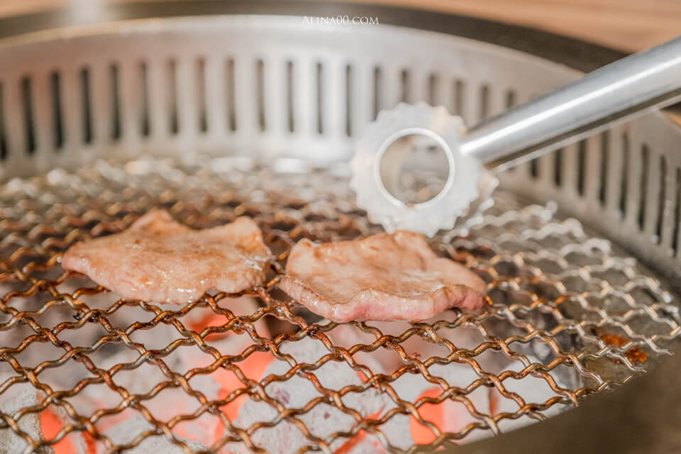 【桃園美食】 和東燒肉屋 美味燒肉拼盤|牛舌七吃也太優秀! @Alina 愛琳娜 【桃園美食】 和東燒肉屋 美味燒肉拼盤|牛舌七吃也太優秀! @Alina 愛琳娜