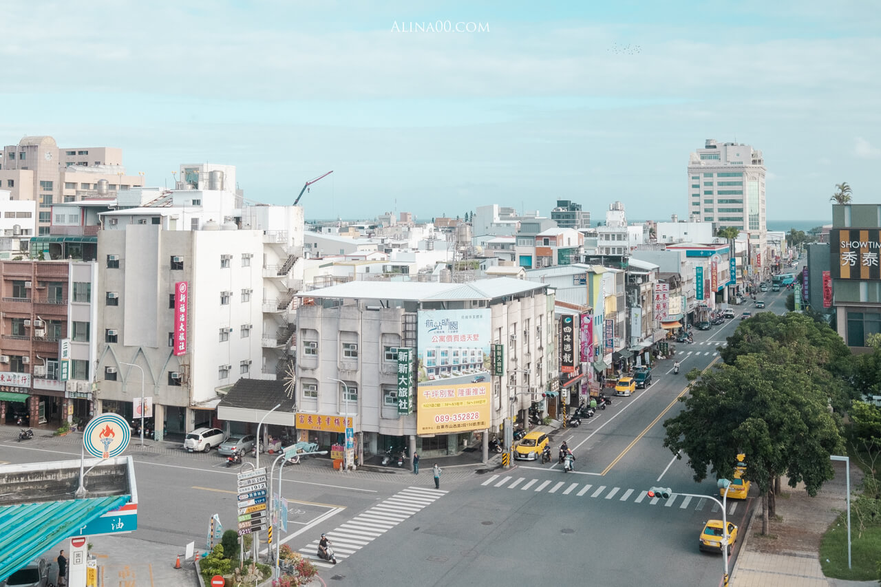 【台東住宿】旅人驛站 鐵花文創館｜簡約住宿有溫馨可愛三人房 @Alina 愛琳娜