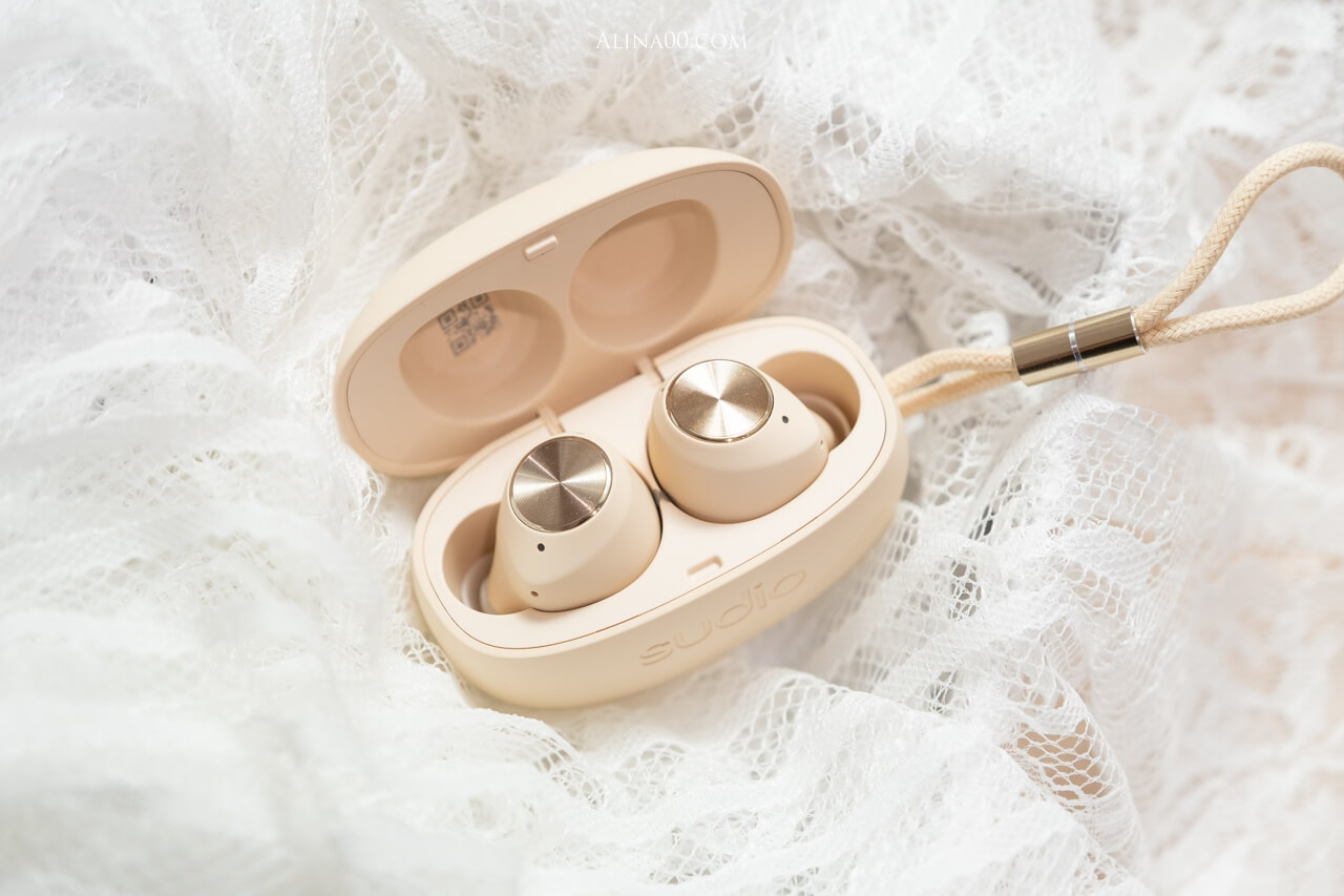 【耳機推薦】 Sudio T2 主動式降噪|輕巧美型、音質再升級 @Alina 愛琳娜 【耳機推薦】 Sudio T2 主動式降噪|輕巧美型、音質再升級 @Alina 愛琳娜