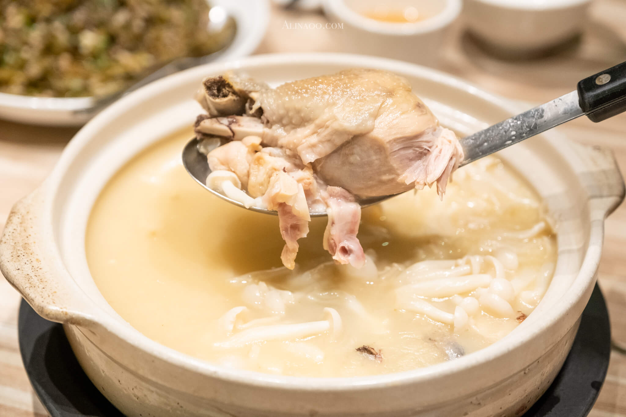 【台北美食】大安-雞窩-驥園雞湯｜熬煮20小時的精華美味 @Alina 愛琳娜