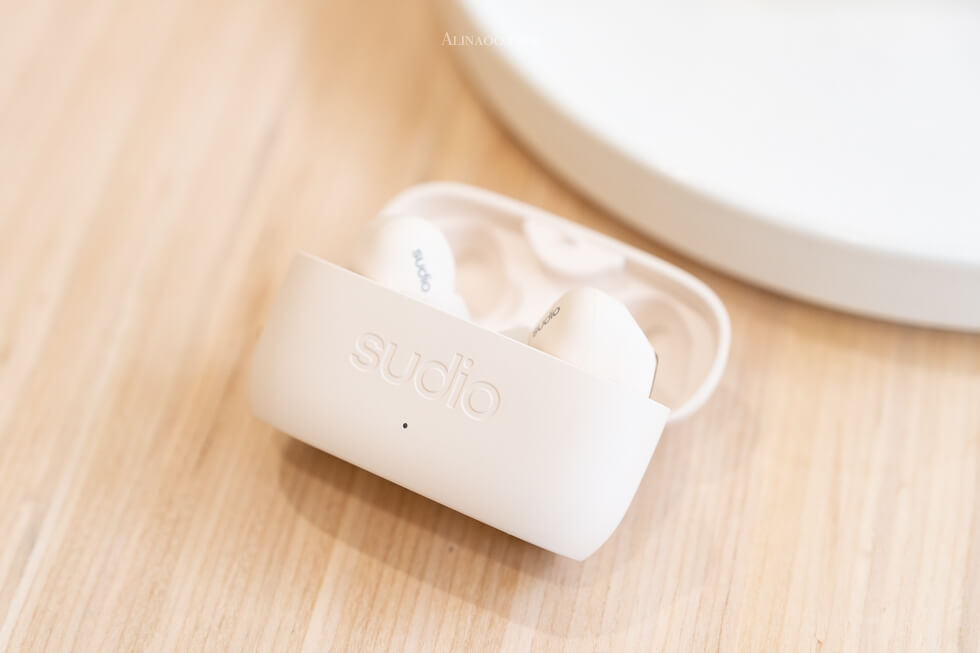 【耳機推薦】 Sudio E2 複合式降噪耳機|立體空間音效很有感 @Alina 愛琳娜 【耳機推薦】 Sudio E2 複合式降噪耳機|立體空間音效很有感 @Alina 愛琳娜