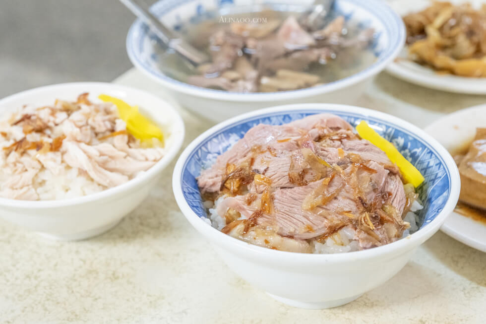 【嘉義美食】 阿溪雞肉飯 ｜限量半熟鴨蛋賴床就吃不到！ @Alina 愛琳娜
