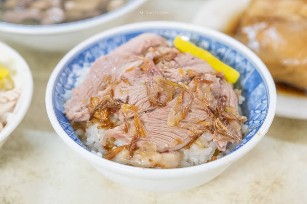 【嘉義美食】 阿溪雞肉飯 |限量半熟鴨蛋賴床就吃不到! @Alina 愛琳娜 【嘉義美食】 阿溪雞肉飯 |限量半熟鴨蛋賴床就吃不到! @Alina 愛琳娜