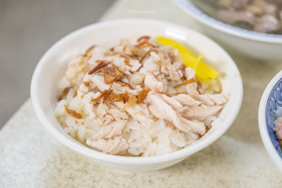 【嘉義美食】 阿溪雞肉飯 |限量半熟鴨蛋賴床就吃不到! @Alina 愛琳娜 【嘉義美食】 阿溪雞肉飯 |限量半熟鴨蛋賴床就吃不到! @Alina 愛琳娜