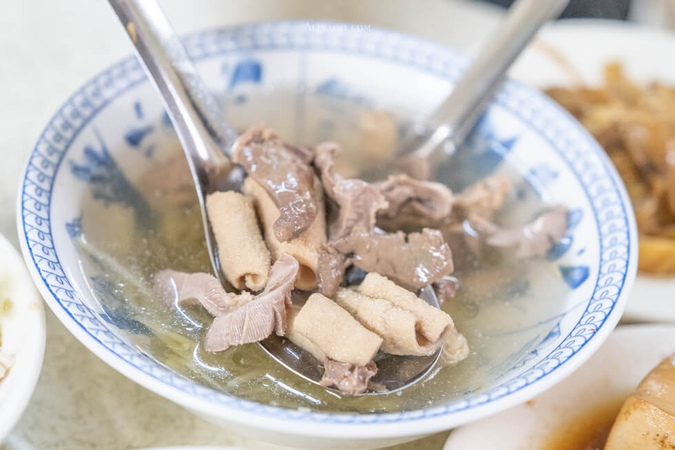 【嘉義美食】 阿溪雞肉飯 |限量半熟鴨蛋賴床就吃不到! @Alina 愛琳娜 【嘉義美食】 阿溪雞肉飯 |限量半熟鴨蛋賴床就吃不到! @Alina 愛琳娜