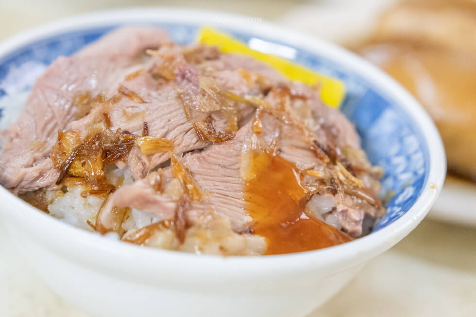 【嘉義美食】 阿溪雞肉飯 ｜限量半熟鴨蛋賴床就吃不到！ @Alina 愛琳娜