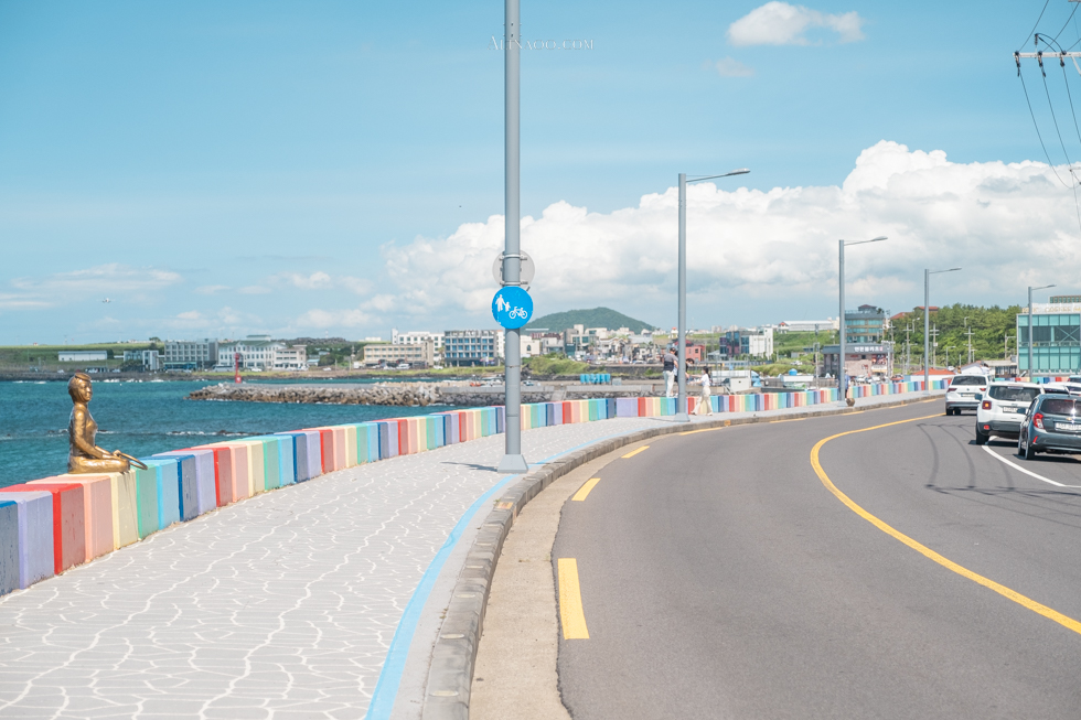 【濟州島景點】 道頭洞彩虹海岸公路 以大海為背景的可愛道路 @Alina 愛琳娜