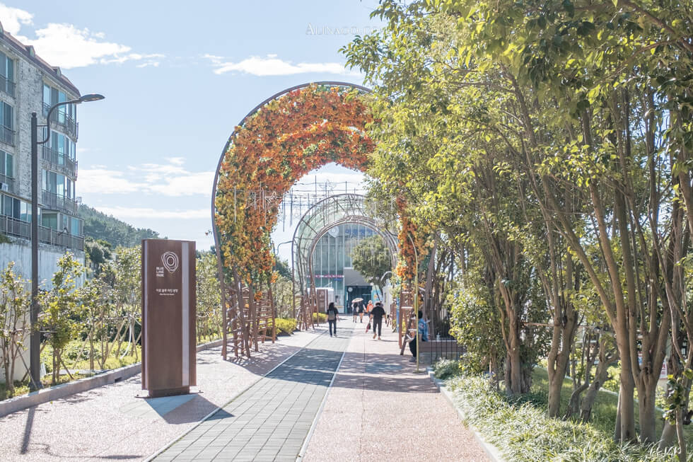 【釜山景點】海雲臺藍線公園 海岸列車、天空膠囊小火車超可愛 @Alina 愛琳娜