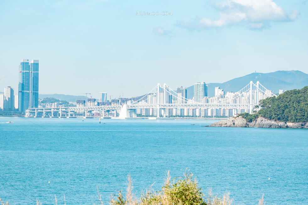 【釜山景點】海雲臺藍線公園 海岸列車、天空膠囊小火車超可愛 @Alina 愛琳娜 【釜山景點】海雲臺藍線公園 海岸列車、天空膠囊小火車超可愛 @Alina 愛琳娜
