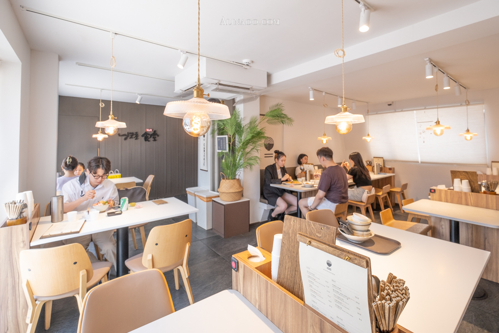 【首爾美食】人形町食堂 弘大店|龍蝦義大利麵,簡餐平價好吃 @Alina 愛琳娜 【首爾美食】人形町食堂 弘大店|龍蝦義大利麵,簡餐平價好吃 @Alina 愛琳娜