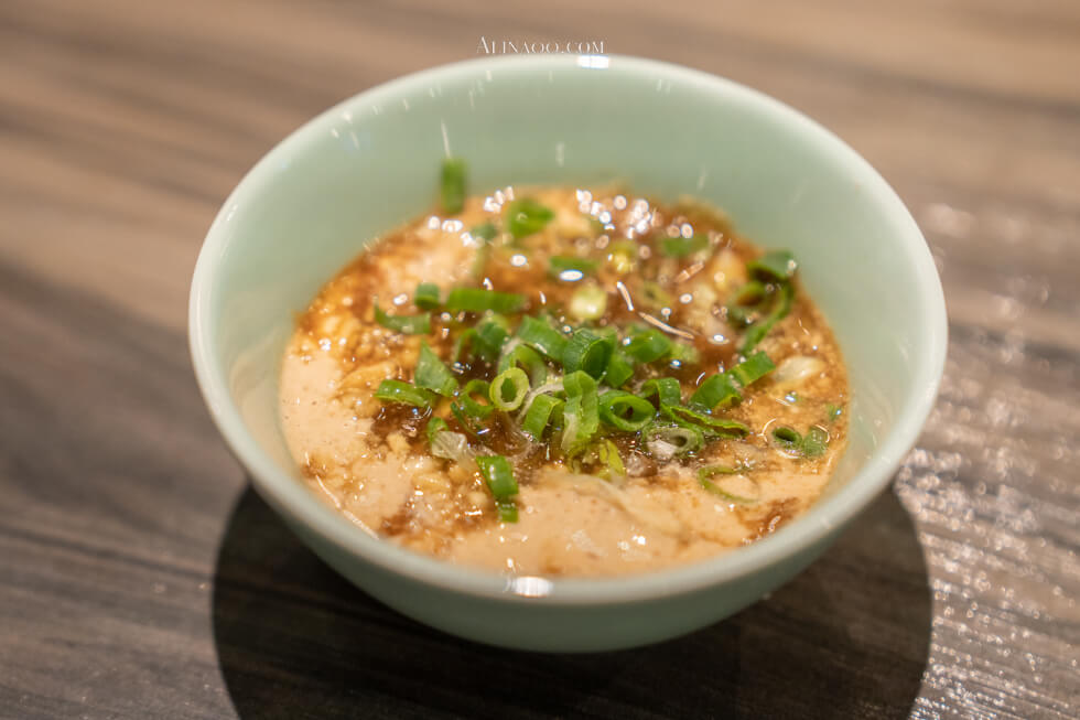 【台北美食】 青花驕 肥牛麻辣鍋｜仙氣牛肉拼盤浮誇好澎湃 @Alina 愛琳娜