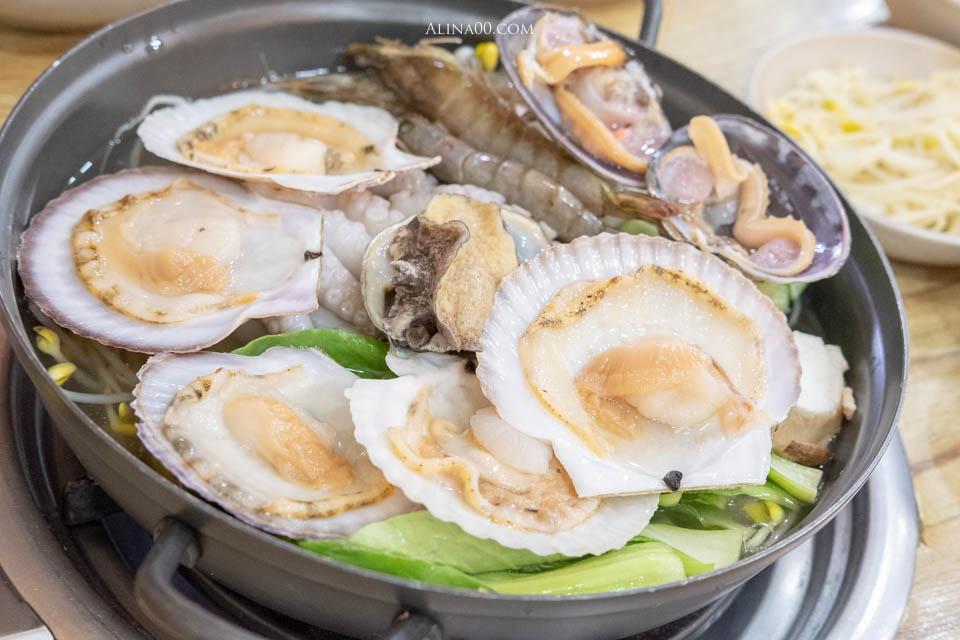 【釜山美食】善良章魚必吃！辣炒章魚拌飯 配 章魚海鮮火鍋 @Alina 愛琳娜