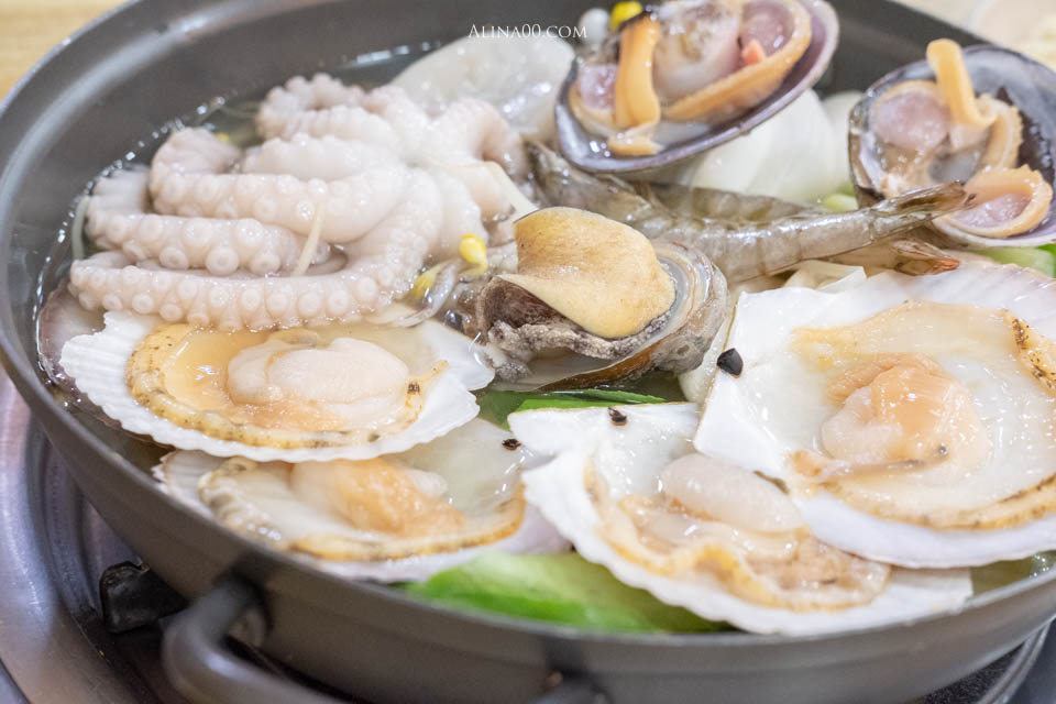 【釜山美食】善良章魚必吃！辣炒章魚拌飯 配 章魚海鮮火鍋 @Alina 愛琳娜