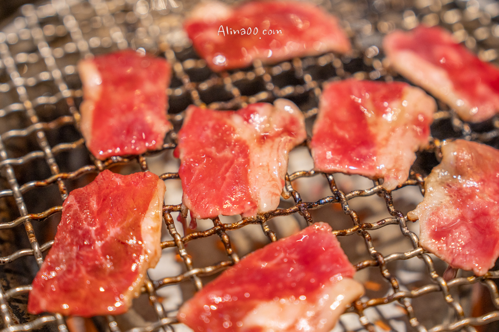 【台中美食】 屋馬燒肉-文心店|豪華全牛套餐金澎湃,最愛牛小排! @Alina 愛琳娜 【台中美食】 屋馬燒肉-文心店|豪華全牛套餐金澎湃,最愛牛小排! @Alina 愛琳娜