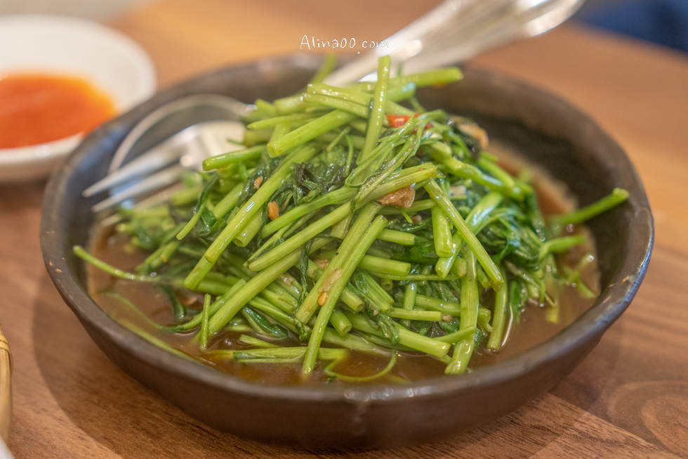 【台北美食】Zaap 泰式料理餐廳|香料炸雞翅神美味!超好吃 @Alina 愛琳娜 【台北美食】Zaap 泰式料理餐廳|香料炸雞翅神美味!超好吃 @Alina 愛琳娜