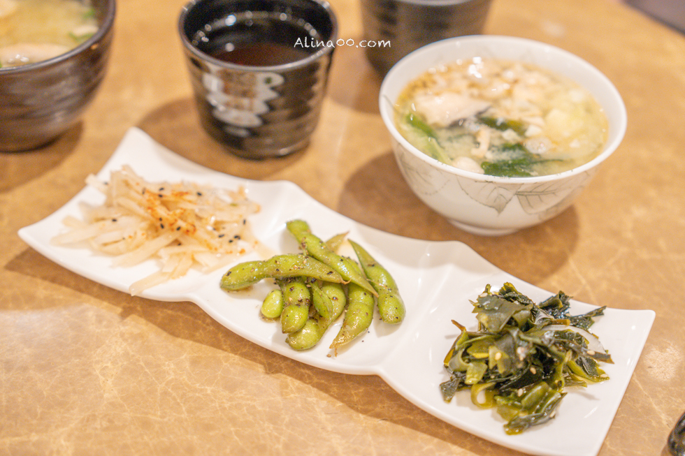 【台北美食】內湖 金泰日式料理｜生魚片海鮮蓋飯比定食優秀 @Alina 愛琳娜