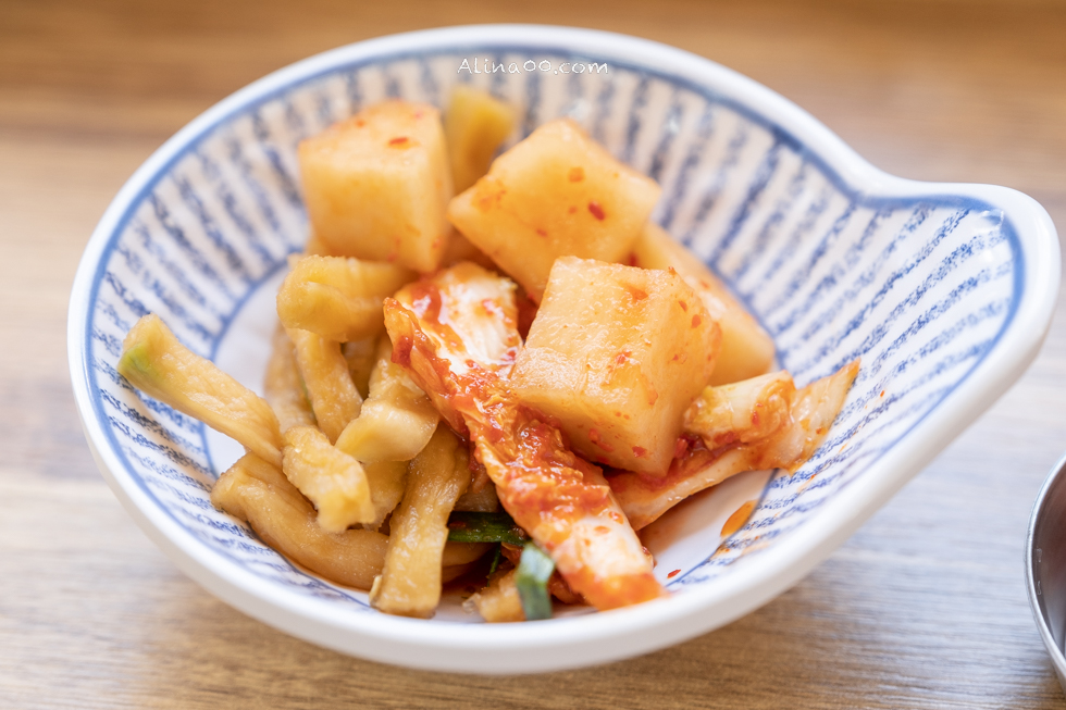 【濟州島美食】濟州島鮑魚粥 고죽면 營養美味早午餐，姨母好親切 @Alina 愛琳娜