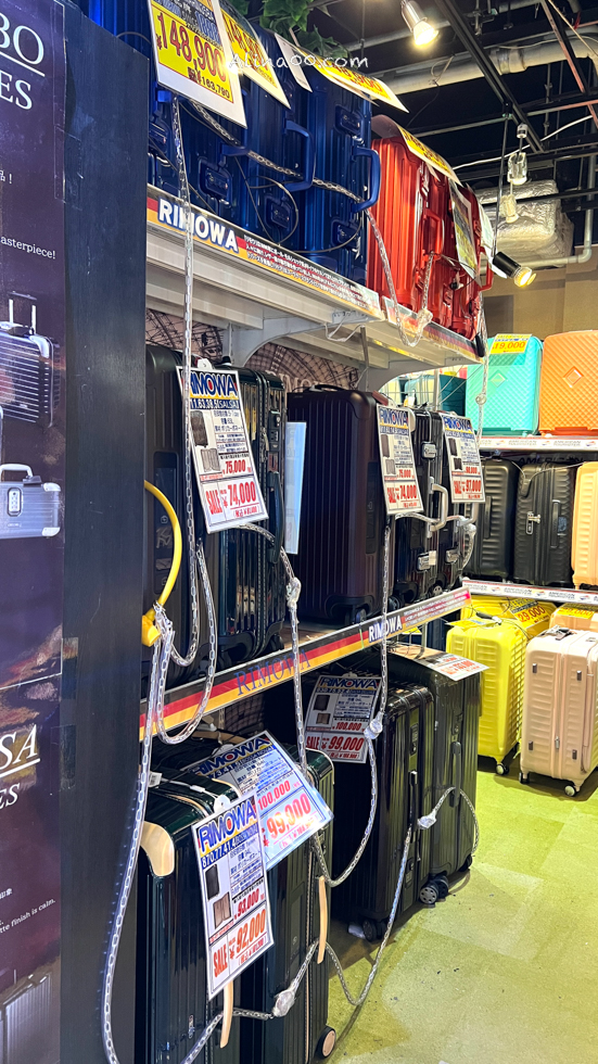 【大阪購物】日本驚安殿堂 RIMOWA 行李箱/絕版品在心齋橋驚喜挖到寶 @Alina 愛琳娜 【大阪購物】日本驚安殿堂 RIMOWA 行李箱/絕版品在心齋橋驚喜挖到寶 @Alina 愛琳娜