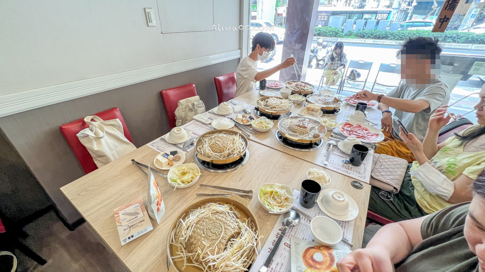 卡拉拉涮涮鍋|內湖銅盤烤肉激推!宅女小紅也愛吃 @Alina 愛琳娜 卡拉拉涮涮鍋|內湖銅盤烤肉激推!宅女小紅也愛吃 @Alina 愛琳娜