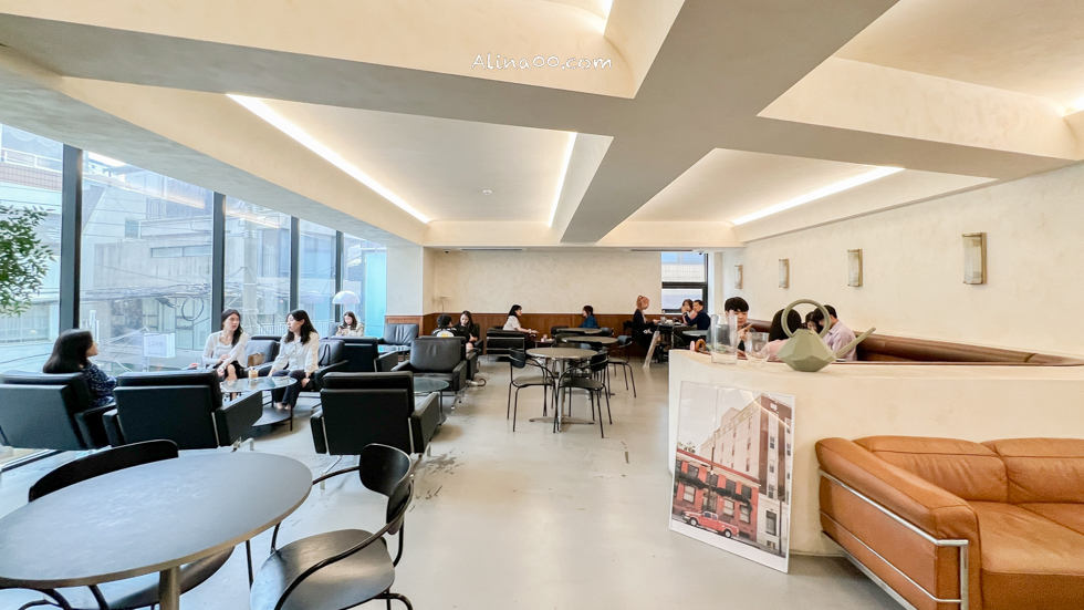 【首爾咖啡廳】新沙洞 FRONT SEOUL Cafe 歐風建築外觀好浪漫 @Alina 愛琳娜