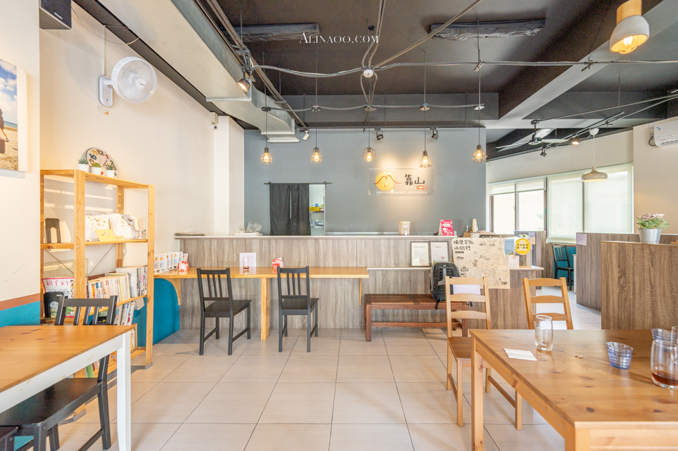 【南投美食】靠山咖哩飯/雙醬美味多寵享受,有愛有溫度 @Alina 愛琳娜
