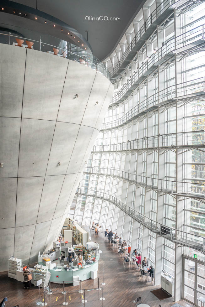 【東京景點】國立新美術館｜日本代謝派建築本身就是藝術 @Alina 愛琳娜