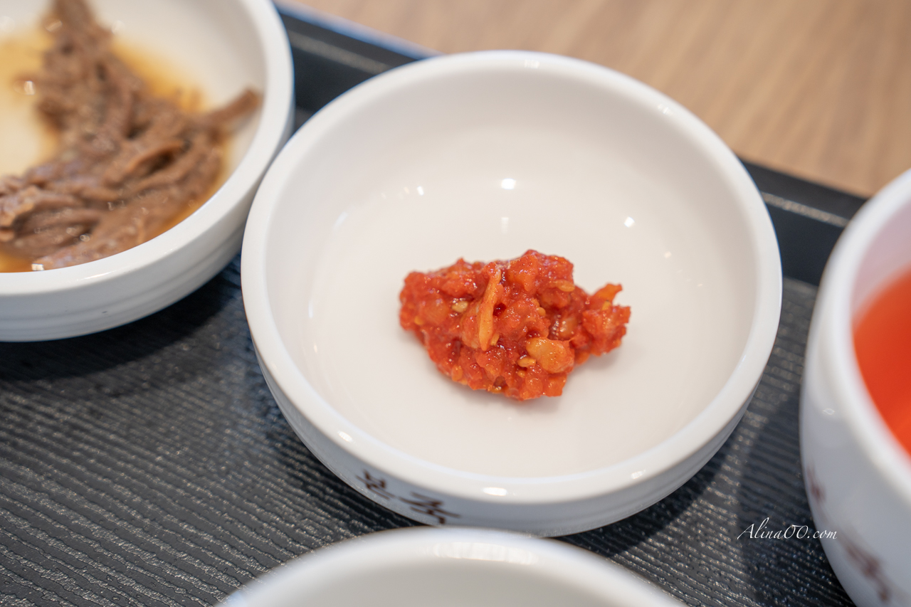 【台北美食】本粥台灣店｜韓式小菜免費續點1次,吃不完打包外帶 @Alina 愛琳娜