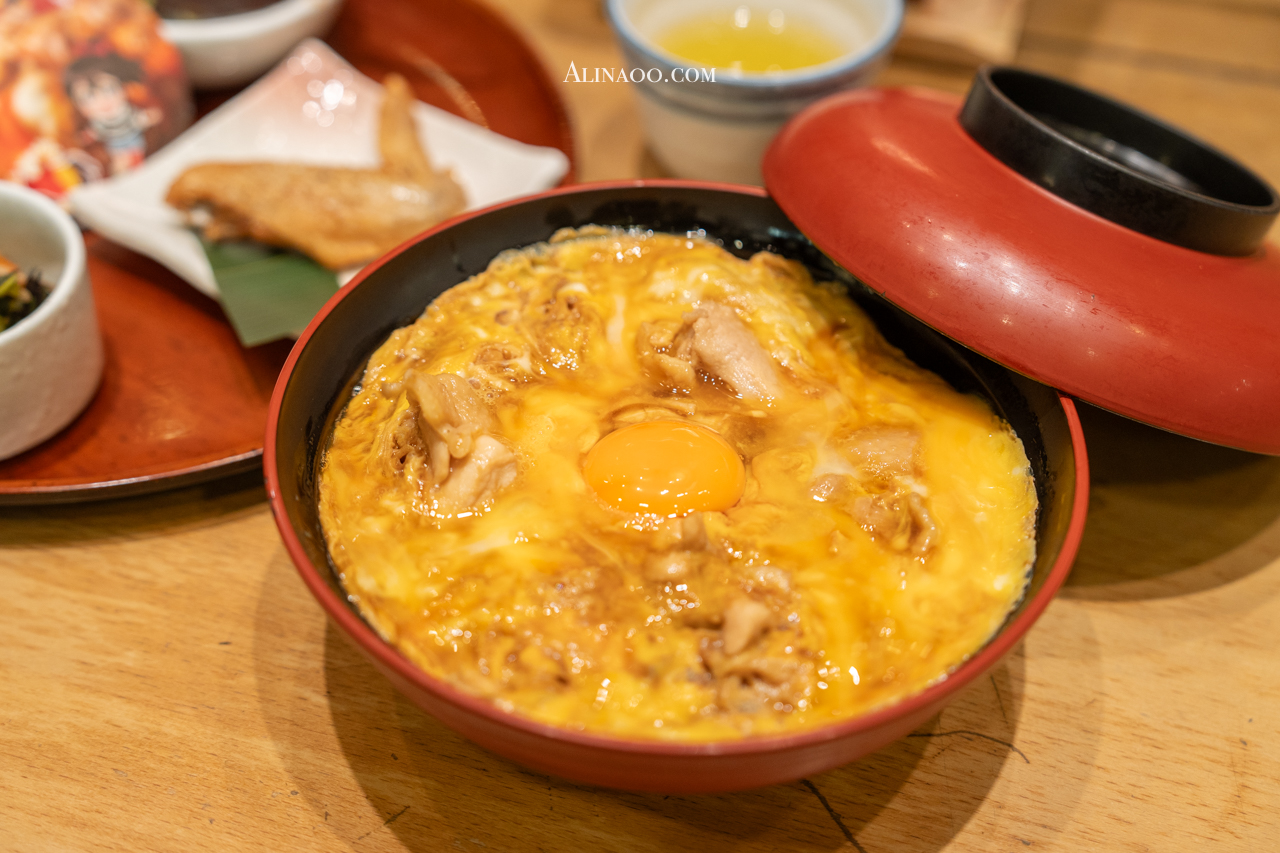 鳥開總本家｜名古屋雞肉親子丼，配手羽先炸雞翅套餐超值 @Alina 愛琳娜