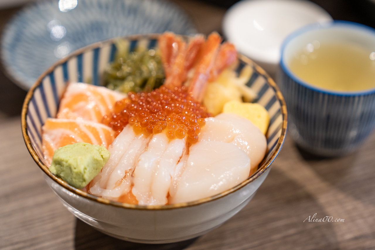 【台北美食】吉川海鮮丼飯專門店|平價生魚片蓋飯,可自選配料 @Alina 愛琳娜 【台北美食】吉川海鮮丼飯專門店|平價生魚片蓋飯,可自選配料 @Alina 愛琳娜