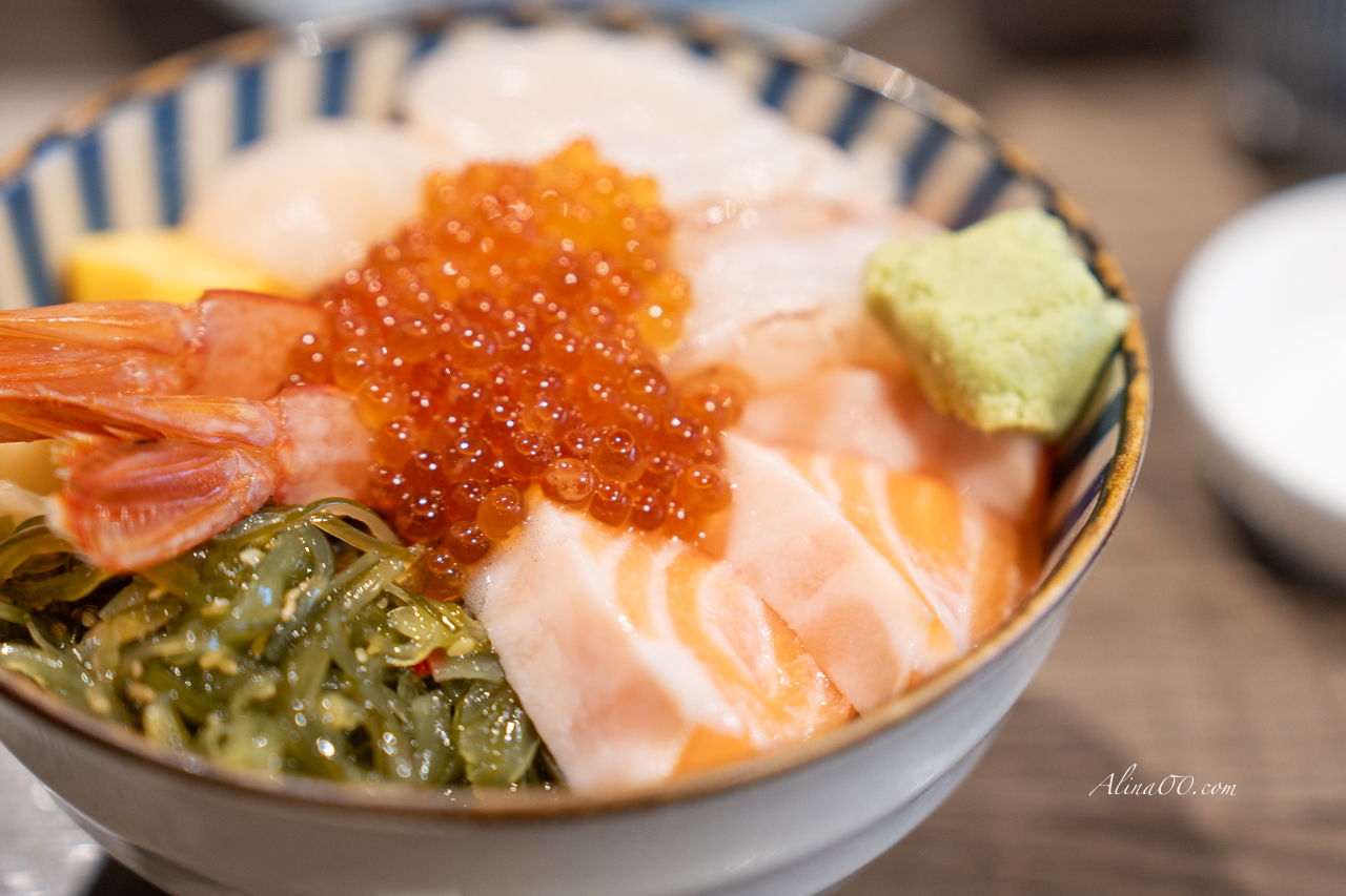【台北美食】吉川海鮮丼飯專門店|平價生魚片蓋飯,可自選配料 @Alina 愛琳娜 【台北美食】吉川海鮮丼飯專門店|平價生魚片蓋飯,可自選配料 @Alina 愛琳娜